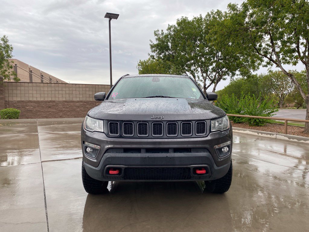 Used 2019 Jeep Compass Trailhawk w/ Leather Interior Group AWD/4WD image 3