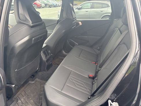 Used 2025 BMW X3 xDrive30i w/ Premium Package image 12