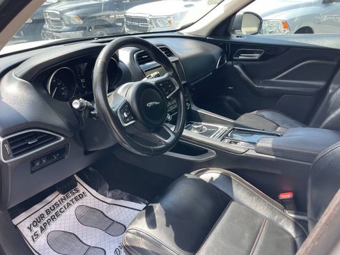 Used 2020 Jaguar F-PACE Prestige AWD/4WD image 10
