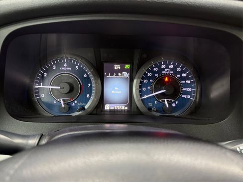 Used 2019 Toyota Sienna XLE image 40