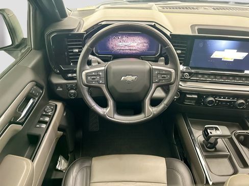 Used 2023 Chevrolet Silverado 1500 ZR2 w/ Technology Package AWD/4WD image 10