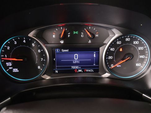 Used 2021 Chevrolet Equinox LT w/ LPO, Floor Liner Package FWD image 4