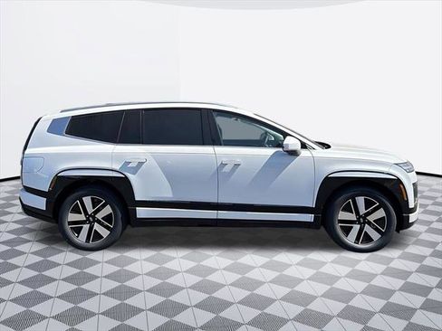 New 2026 Hyundai Ioniq 9 SEL image 5