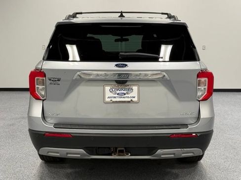 Used 2024 Ford Explorer XLT w/ Equipment Group 202A AWD/4WD image 7