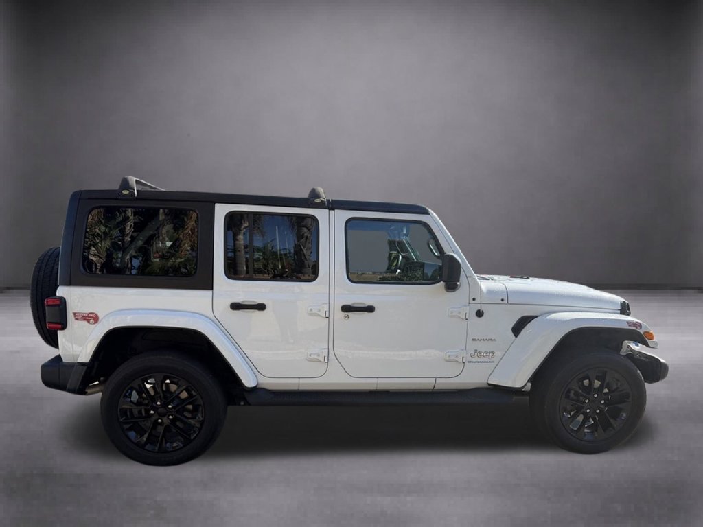 Used 2023 Jeep Wrangler Unlimited Sahara w/ Cold Weather Group AWD/4WD image 16
