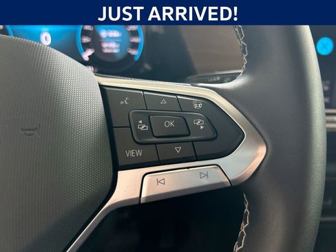 Used 2024 Volkswagen Atlas SE FWD image 17