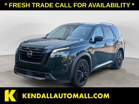 Used 2022 Nissan Pathfinder Platinum AWD/4WD image 1