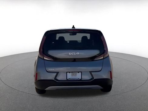 Used 2025 Kia Soul LX w/ LX Technology Package image 11