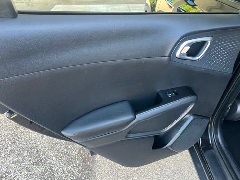 Used 2020 Kia Soul EX FWD image 10