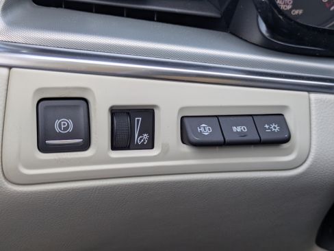 New 2026 Cadillac XT5 Premium Luxury w/ LPO, ONYX Package image 16