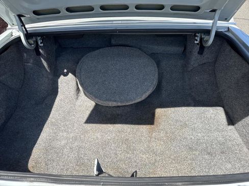 Used 1989 Cadillac Brougham image 36