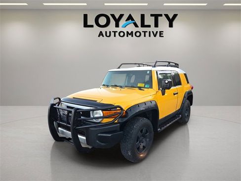 Used 2010 Toyota FJ Cruiser 4WD image 1