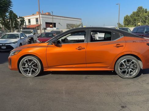 Used 2024 Nissan Sentra SR FWD image 9