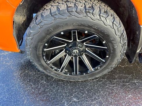 Used 2015 RAM 1500 Sport w/ Ignition Orange Sport Package image 23