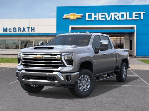 New 2026 Chevrolet Silverado 3500 LTZ w/ LTZ Convenience Package AWD/4WD image 7