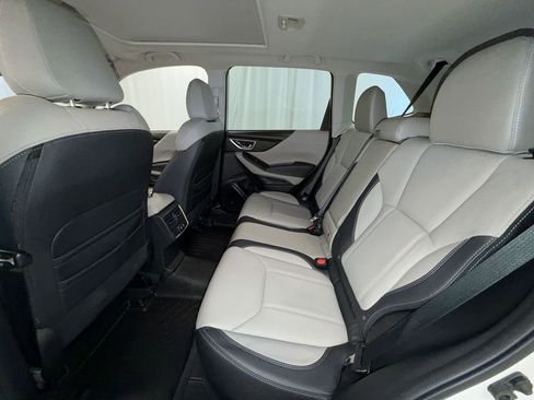 Used 2024 Subaru Forester Limited image 12