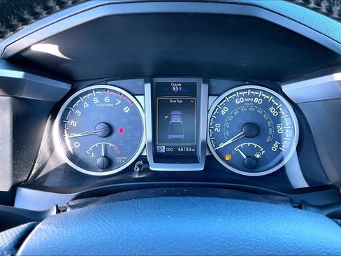 Certified 2019 Toyota Tacoma SR5 image 20