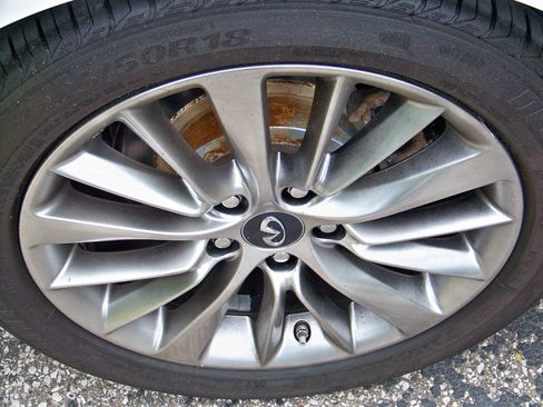 Used 2018 INFINITI Q50 Luxe w/ Sensory Package (Luxe) image 37