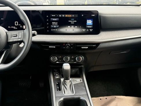 New 2025 Nissan Kicks SV image 22