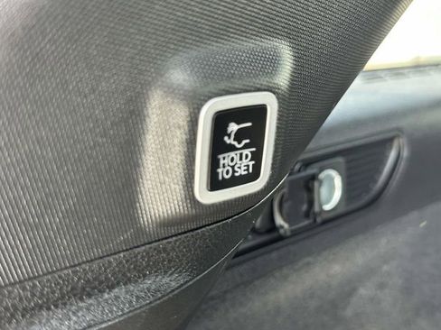 Used 2024 Jeep Grand Cherokee Overland w/ Luxury Tech Group IV AWD/4WD image 22