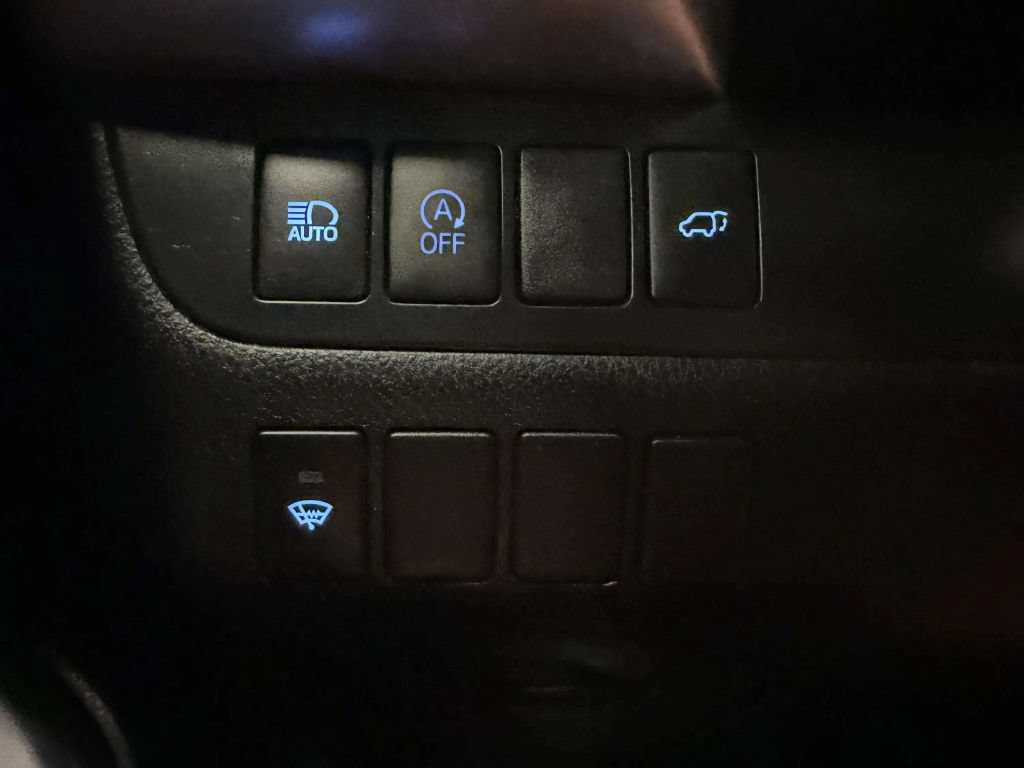 Used 2018 Toyota Highlander XLE w/ Protection Package #3 AWD/4WD image 45