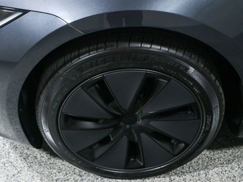 Used 2025 Tesla Model 3 Long Range RWD image 11