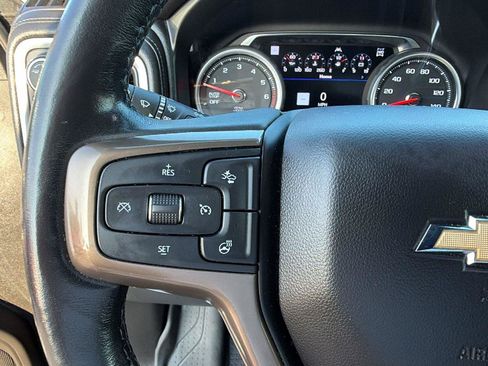 Used 2021 Chevrolet Silverado 1500 High Country w/ Technology Package AWD/4WD image 25