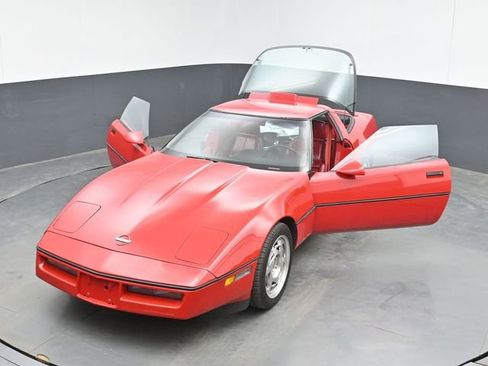 Used 1990 Chevrolet Corvette Coupe RWD image 47