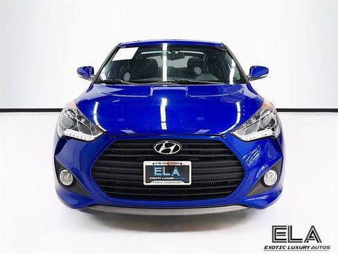 Used 2014 Hyundai Veloster Turbo FWD image 3