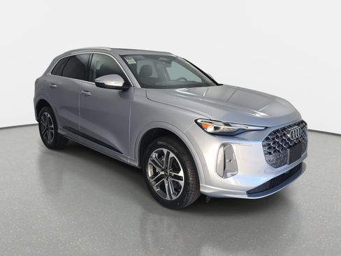 New 2025 Audi Q5 Premium image 3