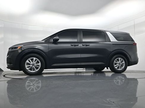 Used 2022 Kia Carnival LX FWD image 40