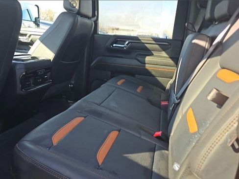 Used 2025 GMC Sierra 3500 AT4 w/ AT4 Premium Plus Package image 7