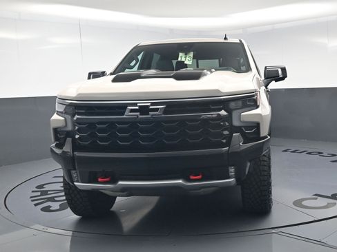 New 2026 Chevrolet Silverado 1500 ZR2 AWD/4WD image 5