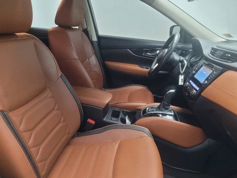 Used 2017 Nissan Rogue SL w/ SL Premium Package FWD image 21