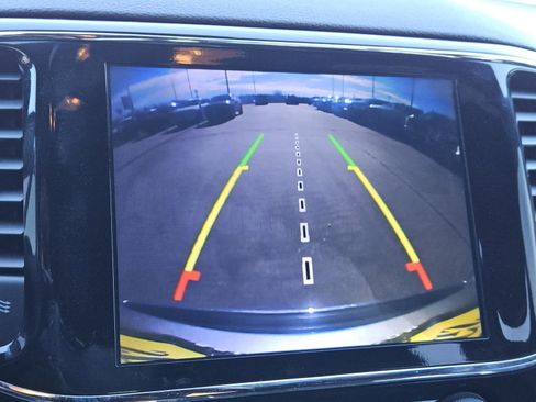 Used 2021 Jeep Grand Cherokee Limited image 18