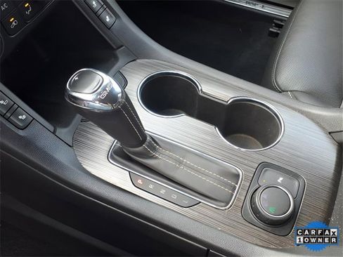 Used 2019 GMC Acadia SLT image 13