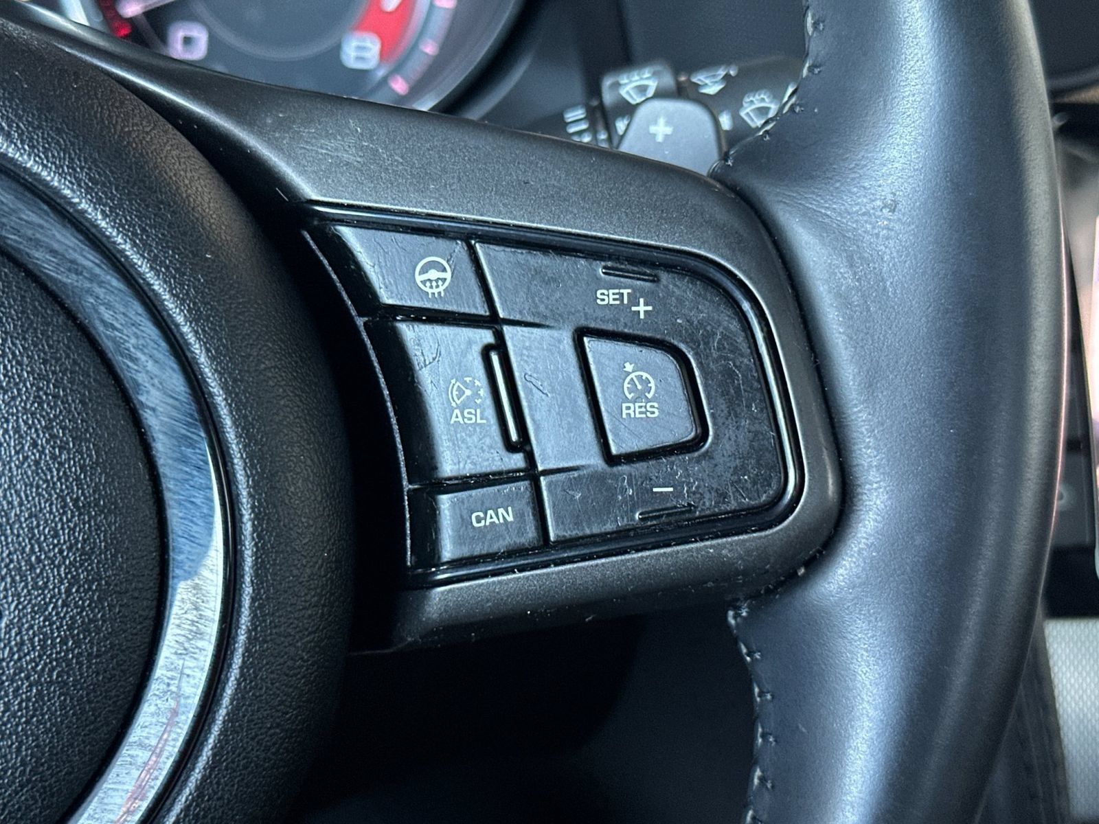 Used 2014 Jaguar F-TYPE Convertible RWD image 27