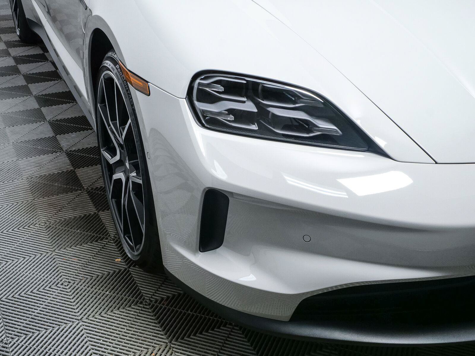 New 2026 Porsche Taycan RWD image 38