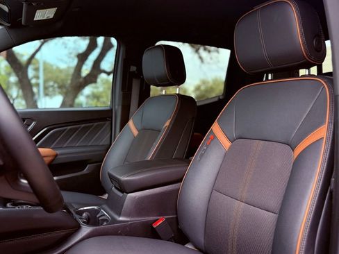 Used 2024 GMC Canyon AT4 w/ Technology Package image 26