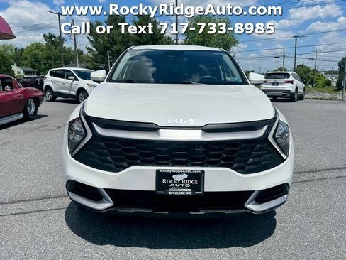 Used 2023 Kia Sportage LX AWD/4WD image 2