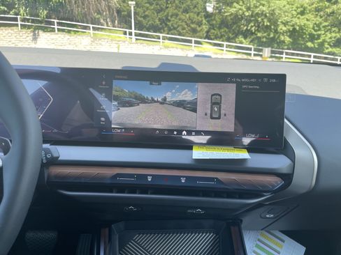 Certified 2025 BMW X3 xDrive30i w/ Premium Package image 11