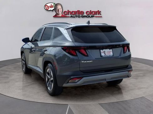 Used 2025 Hyundai Tucson SEL FWD image 3
