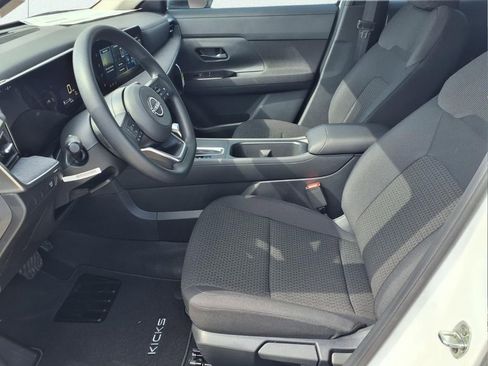 New 2026 Nissan Kicks S image 12