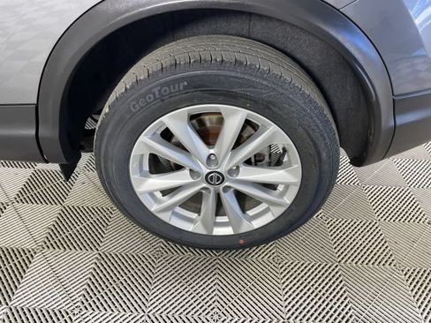 Used 2019 Nissan Rogue Sport SV w/ All-Weather Package AWD/4WD image 14