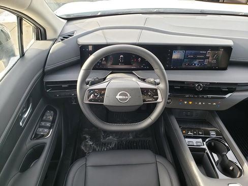 Used 2025 Nissan Murano SV image 22