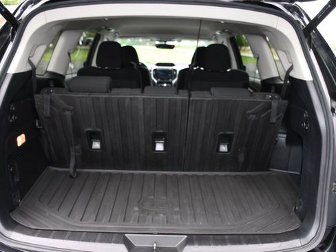 Used 2021 Subaru Ascent Premium w/ Convenience Package AWD/4WD image 22