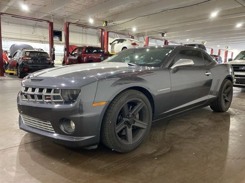 Used 2010 Chevrolet Camaro SS w/ RS Package image 7