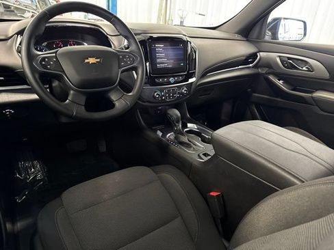 Used 2023 Chevrolet Traverse LT AWD/4WD image 6