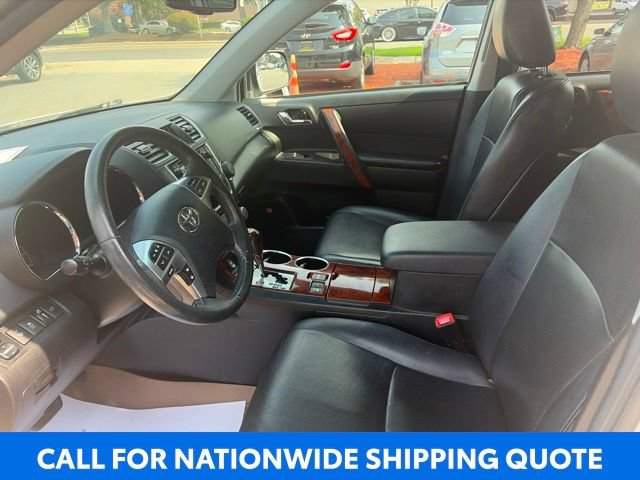 Used 2013 Toyota Highlander Limited AWD/4WD image 8