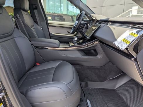 New 2026 Land Rover Range Rover Sport SE AWD/4WD image 17